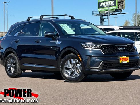 Used 2022 Kia Sorento S image 1