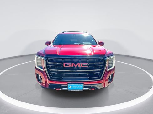 Used 2021 GMC Yukon AT4 w/ AT4 Premium Package AWD/4WD image 3