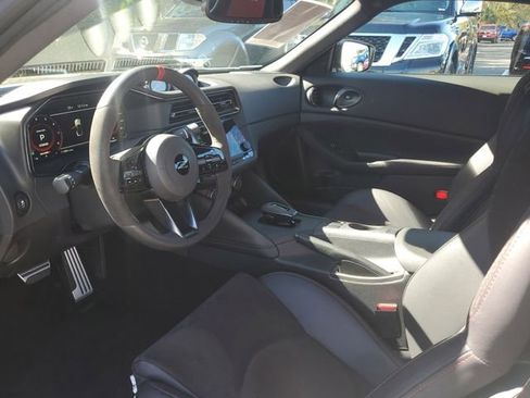 Certified 2025 Nissan Z NISMO w/ Floor Mat Package image 7