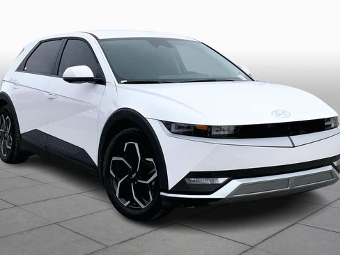 Used 2024 Hyundai Ioniq 5 SEL image 2