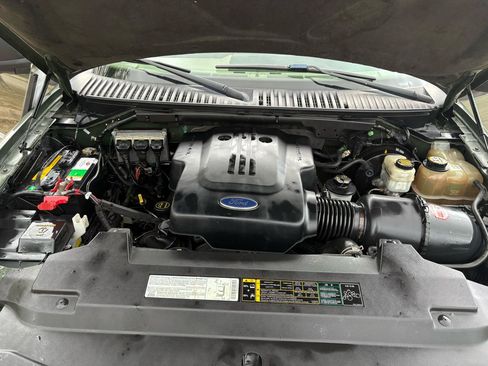 Used 2003 Ford Expedition XLT RWD image 39