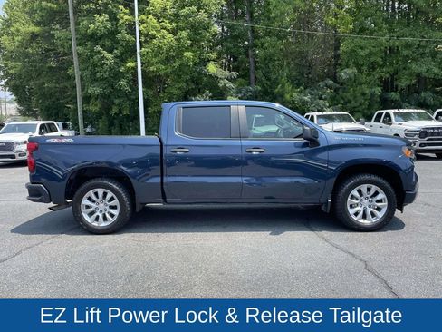 Used 2022 Chevrolet Silverado 1500 Custom AWD/4WD image 9