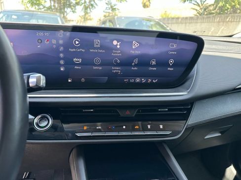 Used 2024 Buick Envision Preferred AWD/4WD image 21