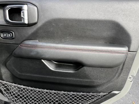 Used 2021 Jeep Wrangler Unlimited Rubicon image 43