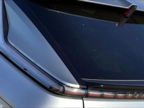 New 2025 Cadillac Lyriq Luxury AWD/4WD image 15