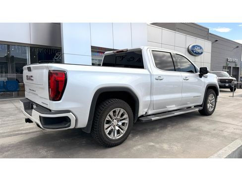 Used 2021 GMC Sierra 1500 Denali w/ Driver Alert Package II AWD/4WD image 7