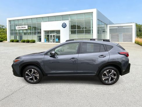 Used 2024 Subaru Crosstrek 2.0i Premium image 2