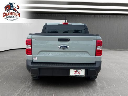 Used 2024 Ford Maverick XL FWD image 4