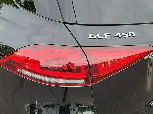 Used 2023 Mercedes-Benz GLE 450 4MATIC image 10