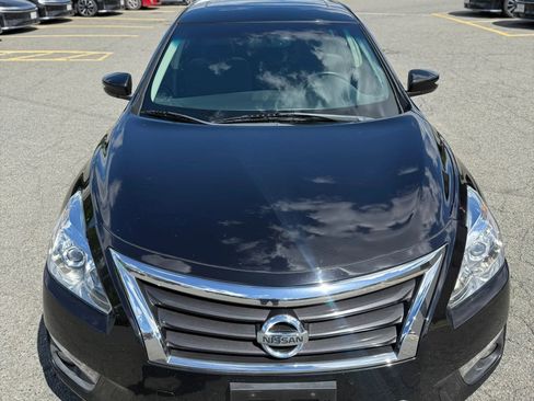 Used 2013 Nissan Altima 3.5 SV w/ Navigation Pkg FWD image 4