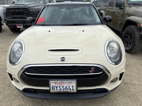 Used 2017 MINI Cooper Clubman S FWD image 2