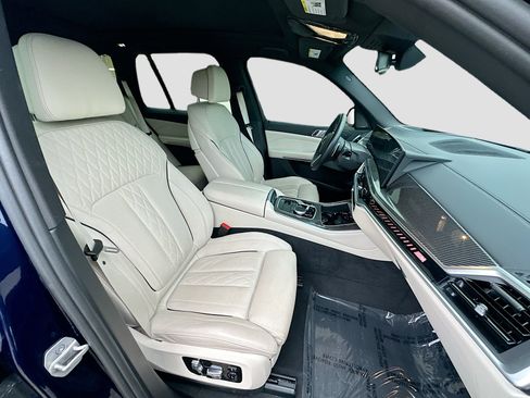 Used 2024 BMW X5 M60i image 33
