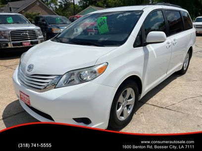 Used 2015 Toyota Sienna LE
