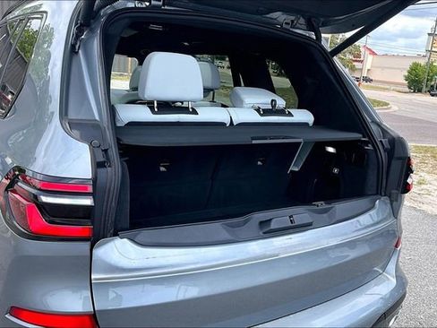 Used 2023 BMW X7 xDrive40i w/ Executive Package AWD/4WD image 36