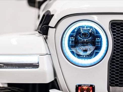 Used 2023 Jeep Wrangler Unlimited image 44