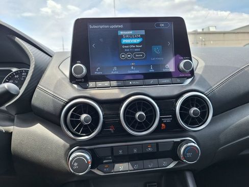 Used 2025 Nissan Sentra SV FWD image 12