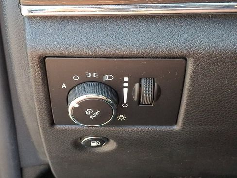 Certified 2017 Jeep Grand Cherokee Limited AWD/4WD image 28
