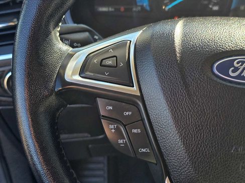 Used 2022 Ford Edge Titanium image 32