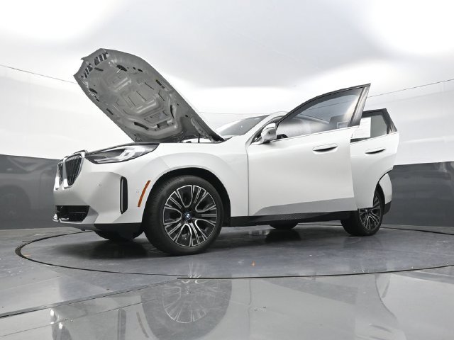 Used 2025 BMW X3 xDrive30i w/ Premium Package AWD/4WD image 34