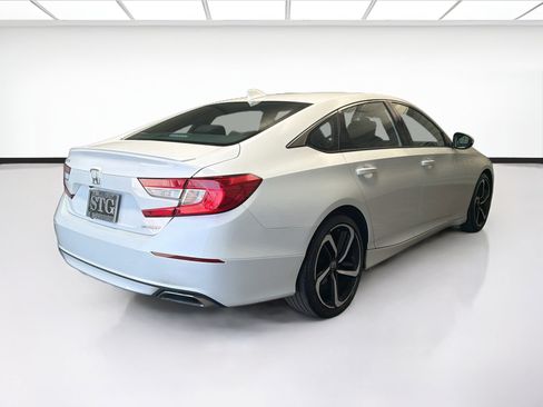 Used 2020 Honda Accord Sport image 4