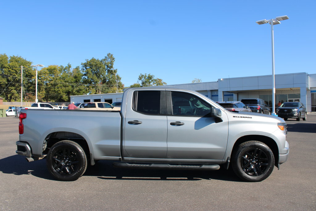 Used 2024 Chevrolet Silverado 1500 Custom w/ Rally Edition RWD image 11