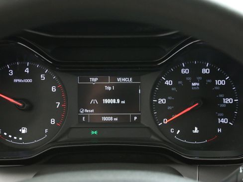Used 2024 Chevrolet Trax LS FWD image 18