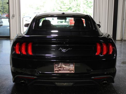 Used 2018 Ford Mustang Premium w/ Equipment Group 201A RWD image 4