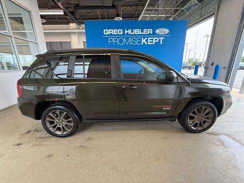 Used 2017 Jeep Compass 75th Anniversary w/ Power Value Group AWD/4WD image 8