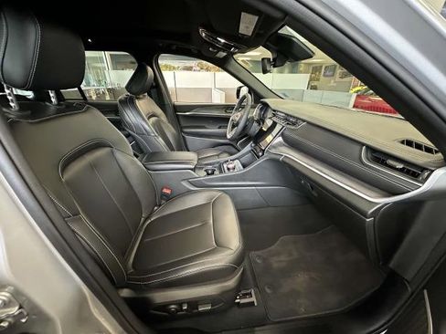 Used 2024 Jeep Grand Cherokee Limited 4xe image 29