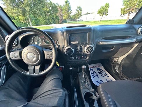 Used 2013 Jeep Wrangler Unlimited Sahara w/ Connectivity Group image 15