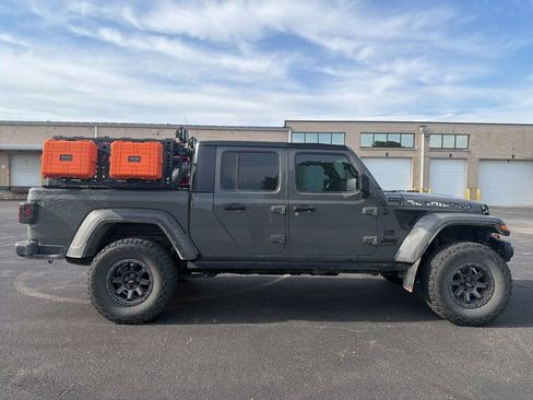 Used 2023 Jeep Gladiator Sport AWD/4WD image 4