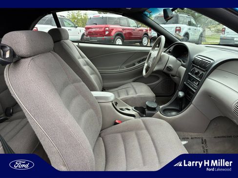 Used 1998 Ford Mustang Convertible RWD image 19