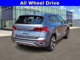 Used 2022 Volkswagen Taos SEL image 3