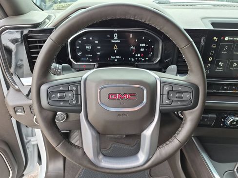 Used 2026 GMC Sierra 1500 SLT AWD/4WD image 24