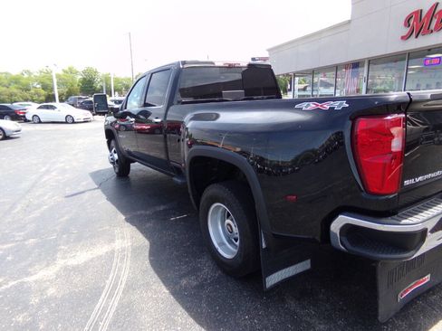 Used 2021 Chevrolet Silverado 3500 LTZ w/ LTZ Convenience Package AWD/4WD image 42