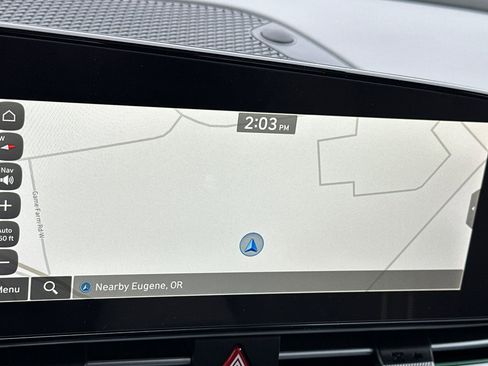 Used 2025 Hyundai Elantra SEL image 17