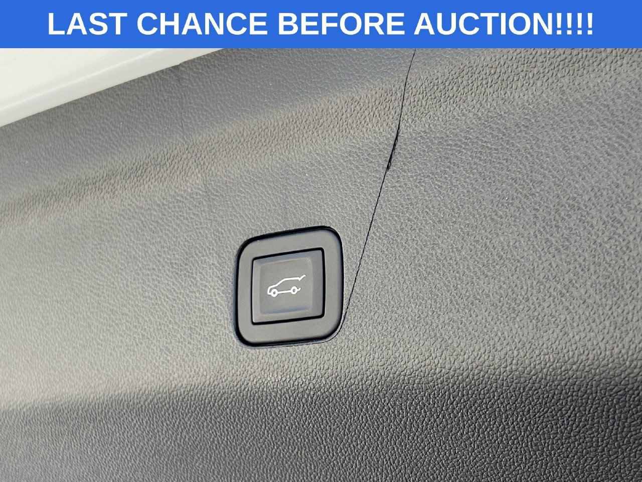 Used 2026 Cadillac Escalade Sport w/ Touring Package AWD/4WD image 29