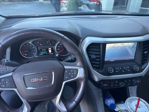 Used 2019 GMC Acadia SLT image 6