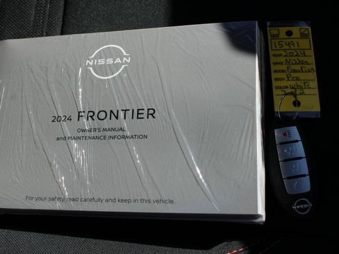 Used 2024 Nissan Frontier PRO-4X w/ Pro Convenience Package AWD/4WD image 47