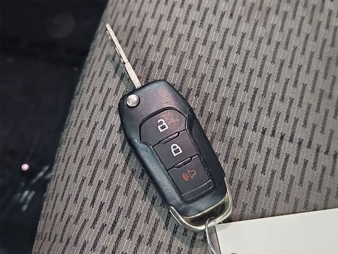 Used 2018 Ford F150 XLT image 36