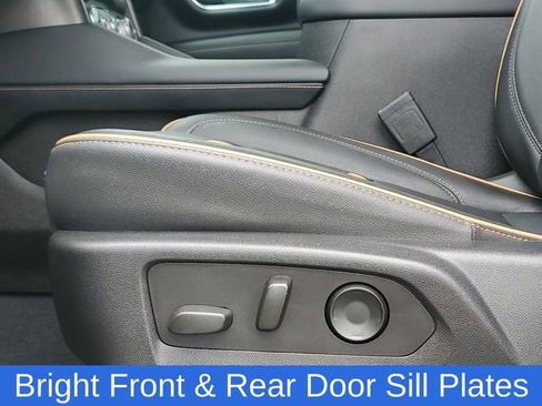 Used 2023 GMC Yukon AT4 image 35