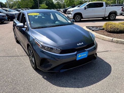 Used 2023 Kia Forte LXS w/ LXS Technology Package FWD image 29