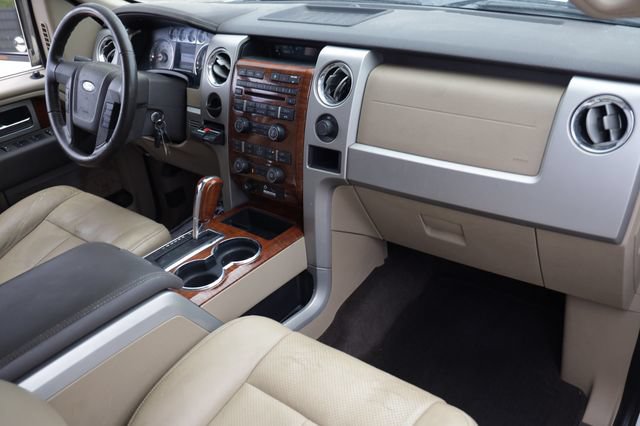 Used 2010 Ford F150 Lariat RWD image 19