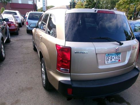 Used 2007 Suzuki XL7 AWD image 4