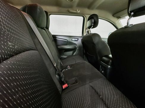 Used 2019 Dodge Journey SE w/ Blacktop Package FWD image 24