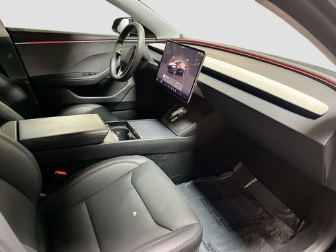 Used 2025 Tesla Model 3 Long Range AWD/4WD image 27