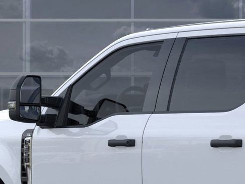New 2026 Ford F350 XL w/ XL Chrome Package image 20
