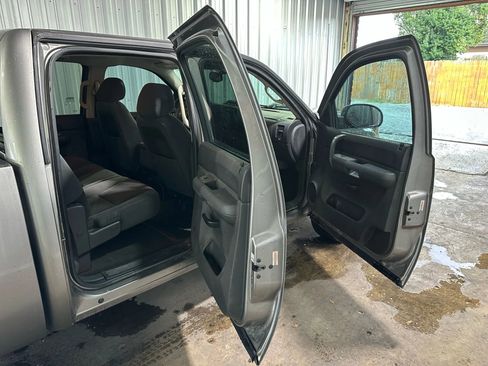 Used 2008 GMC Sierra 1500 SLE w/ Texas Edition image 16