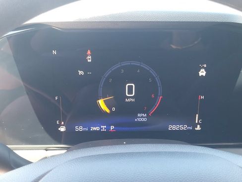 Used 2025 Chevrolet TrailBlazer LT AWD/4WD image 18