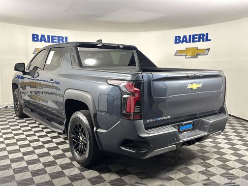 Used 2025 Chevrolet Silverado EV LT AWD/4WD image 3